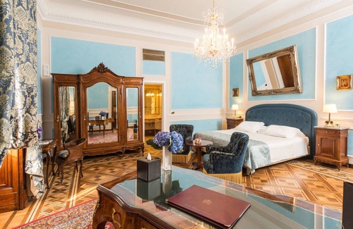 San Vincenzo Hotel | Experience Luxury at Bristol Palace Hotel - Rated 9.2/10
