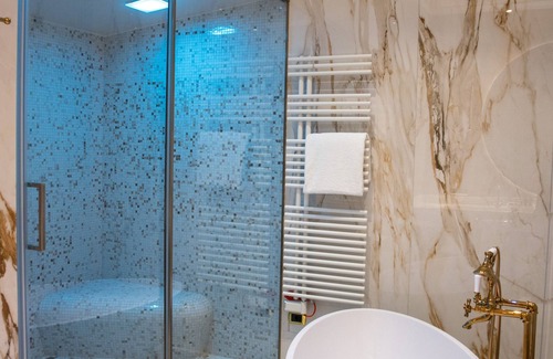 San Vincenzo Hotel | Experience Luxury at Bristol Palace Hotel - Rated 9.2/10