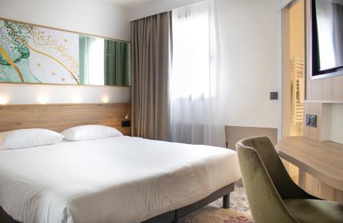 Saint-Sylvain-d'Anjou Hotel | Pet-Friendly Brit Hotel Angers Parc Expo with Pool Access