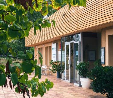 Castres Hotel | Comfortable Stay at Brit Hotel Confort Castres