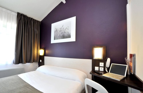Dardilly Hotel | Comfortable Stay at Brit Hotel Confort Lyon Dardilly