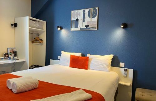 Centre Ville Hotel | Discover Brit Hôtel du Parc Niort: Family-Friendly Stay