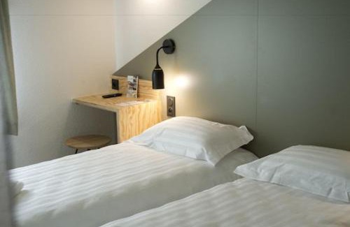 Aubiere Hotel | Pet-Friendly Retreat at Brit Hotel Essentiel Arverne