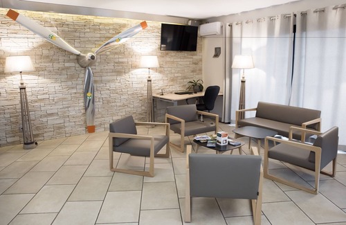 Figeac Hotel | Experience Comfort at Brit Hotel Figeac with Pool & Spa