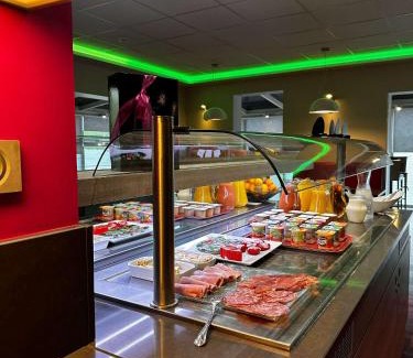 La Ferte-sous-Jouarre Hotel | Comfortable Stay at Brit Hotel La Ferté sous Jouarre