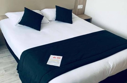 St.-Martin-des-Champs Hotel | Inviting Stay at Brit Hotel Morlaix with Spa & Family Amenities