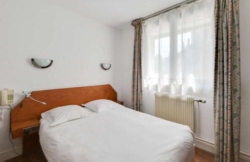Valenciennes Hotel | Pet-Friendly Getaway at Brit Hotel Notre Dame - 7.8/10 Rated