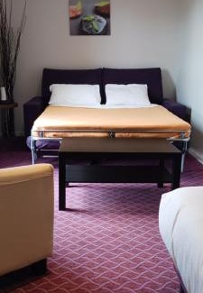 Joue-les-Tours Hotel | Discover Brit Hotel Tours Sud – Le Cheops with Great Amenities