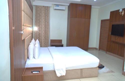 Abuja Hotel | Brix Royale Suites