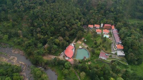 Chithirapuram Resort | Relax at Broad Bean Resort & Spa: 5-Star Getaway Awaits