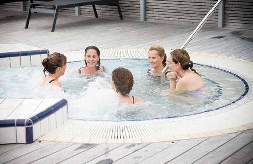 Inverloch Resort | Oceanfront Retreat at Broadbeach Inverloch - 4 Star Bliss