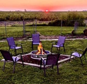 Kempton Villa | Broadview Manor