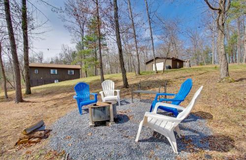 Broadway House | Broadway Cabin with Hot Tub for Hiking and Skiing Adventures