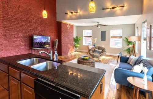 Pendleton Apartment | Broadway Suites - Downtown Condos with Pet-Friendly Perks