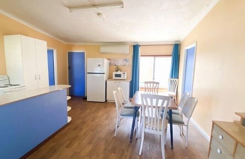 Lancelin House | Cozy Beach Home with Ocean Views & Pet-Friendly Amenities