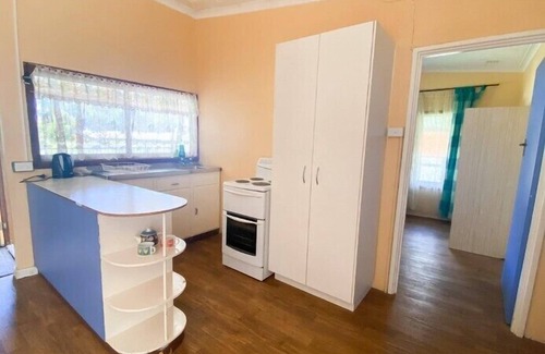 Lancelin House | Cozy Beach Home with Ocean Views & Pet-Friendly Amenities