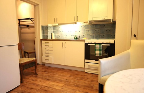 Gamla Staden-Nya Staden Apartment | Explore Brodderud Apartments: Pet-Friendly & Family-Ready