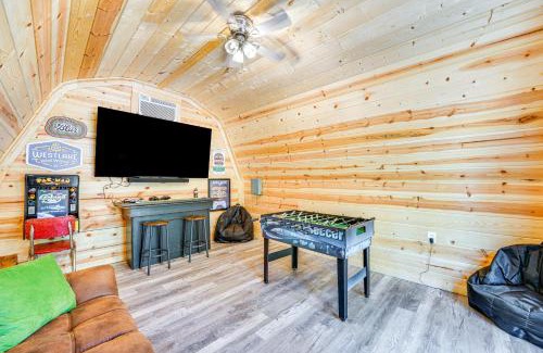Broken Bow House | Inviting Broken Bow Cabin with Hot Tub & Game Room Awaits
