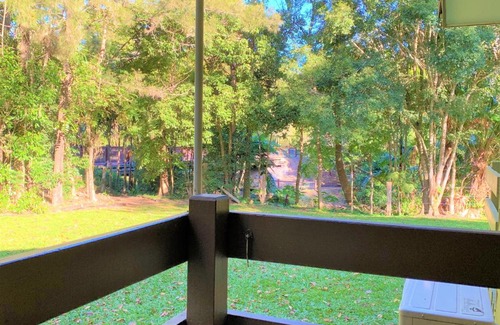 Eungella Resort | Scenic Broken River Mountain Resort with Pool & Breakfast