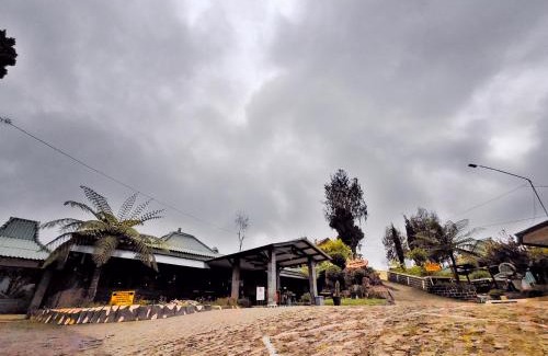 Ngadisari Hotel | Budget-Friendly Bromo Permai 1 with Breakfast & Family Fun