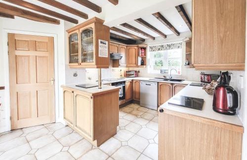 Potter Brompton House | Discover Cozy Holiday Homes in Ganton, UK - 9/10 Rated!