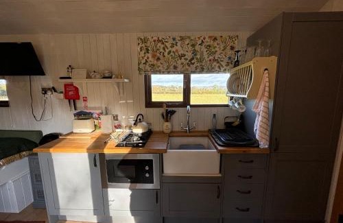Garthmyl Bed & Breakfast | Bron Hafren: Guest Rated 10/10 with Breakfast & Accessibility