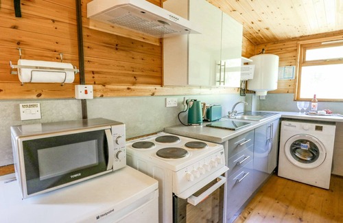 Llandysul Cottage | Brook Lodge: Cozy Pet-Friendly Cottage with Spa & Hot Tub