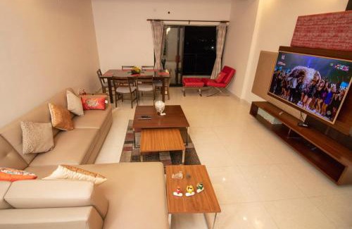Batanagar House | Relax at Brook View Repose: Family-Friendly & Accessible