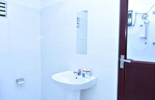 Udawalawa House | Explore Brookline Safari Resort with Pool and Spa Amenities