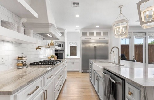 Tulsa House | Brookside Birdie: Family-Friendly Retreat with Spa & More