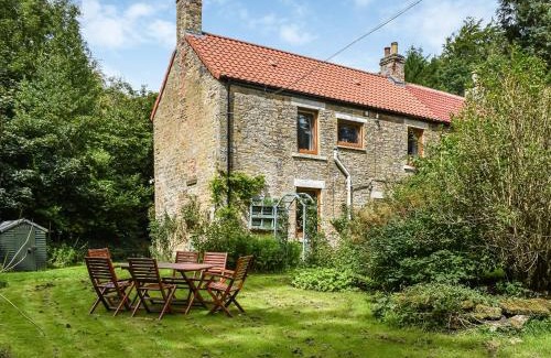 Bishop Auckland House | Brookside Cottage: Guest Rated 10/10, Pet & Child Friendly