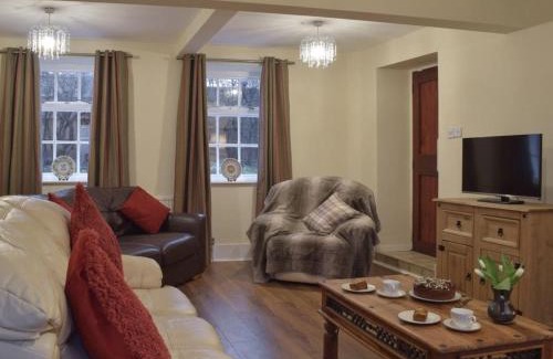 Knott End-on-Sea House | Brookside Cottage: Guest Rated 9.6, Pet & Child Friendly