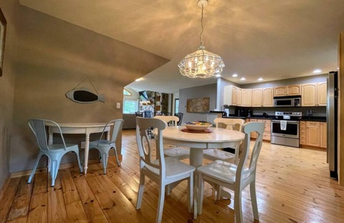 Grawn House | Brookside Cottages and Resort The Big House