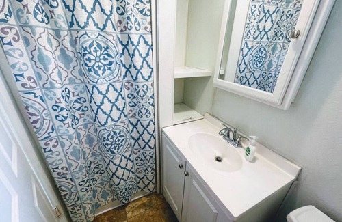 Grawn House | Brookside Cottages and Resort Dandy Cottage