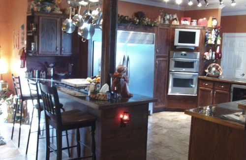 Laurens Bed & Breakfast | Discover Brookside Inn At Laurens: Rated 9.4 with Spa & Dining