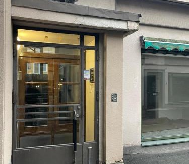 Larsmo Apartment | Bright Brooms: Newly Renovated Studio in City Center