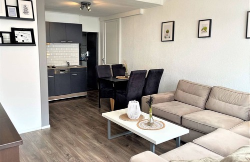 Brouwershaven House | Oceanfront Retreat at Brouwershaven by Interhome - 8.6/10