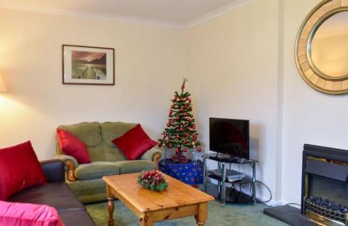 Keswick House | Family-Friendly Getaway at Brow Riding Hotel