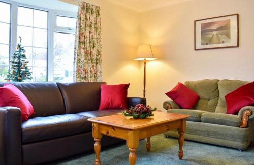 Keswick House | Family-Friendly Getaway at Brow Riding Hotel
