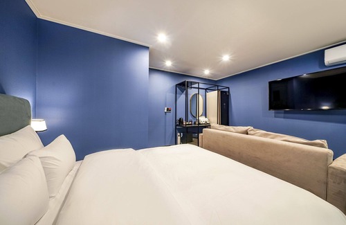 Buk-gu Hotel | Eco-Friendly Comfort at Brown Dot Busan Hwamyeong Hotel