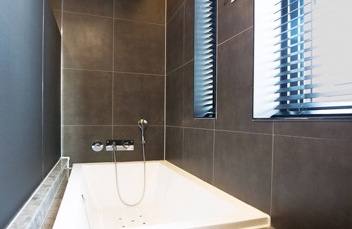 Choryang Hotel | Relax at Brown Dot Busan Station Sky Garden with Spa & Dining
