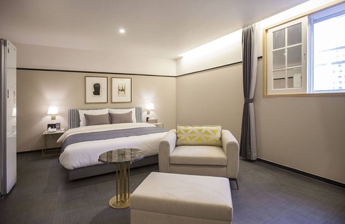 Masan Hotel | Guest Rated: Browndot Hotel Masan Odong with Family Amenities