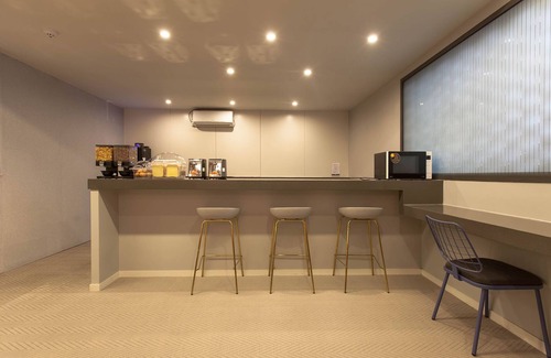 Masan Hotel | Guest Rated: Browndot Hotel Masan Odong with Family Amenities
