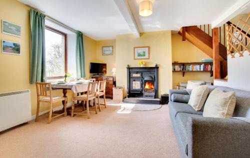 Berwick-upon-Tweed House | Cozy Brownridge Cottage: Family & Pet Friendly Retreat