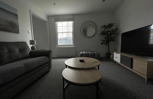 Modbury Apartment | Family-Friendly Brownston Apartments with Amazing 9.1 Rating