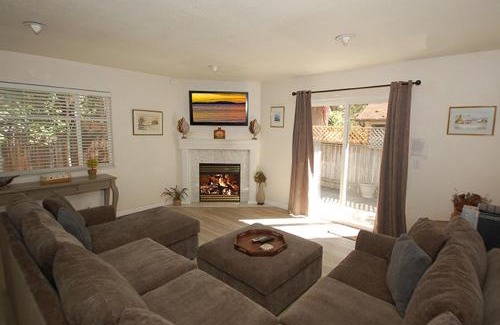 Rancho Bijou House | Family-Friendly Bruce Drive Holiday Home with Kitchen Access
