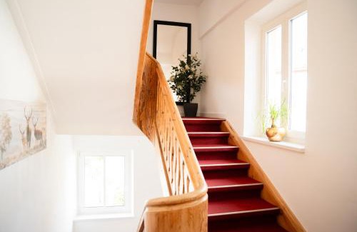 Pottenstein House | Welcoming Bruckmayers Gästehaus: Family-Friendly Retreat
