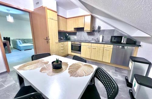 Busingen am Hochrhein Apartment | Inviting Brulaire Büsingen am Hochrhein - Child Friendly Stay
