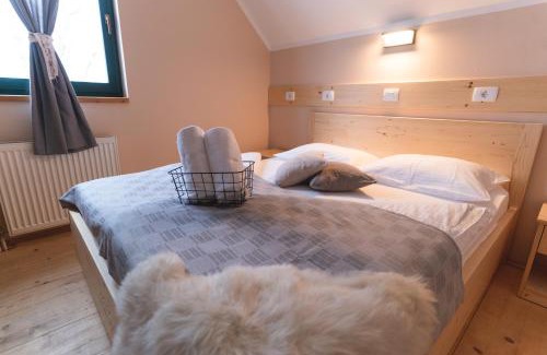 Zgornja Sorica House | Pet-Friendly Brunarica: Rated 9/10 with Family Amenities