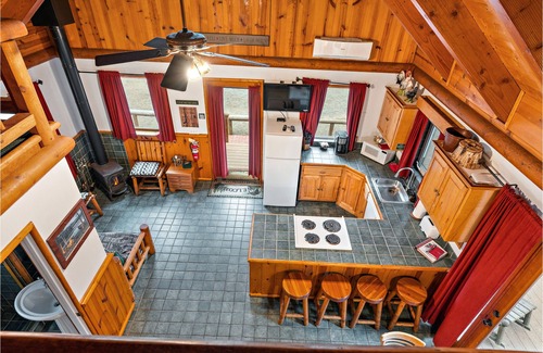 McCall Cabin | Brundage Bungalows: Oceanfront Retreat with Pet-Friendly Perks